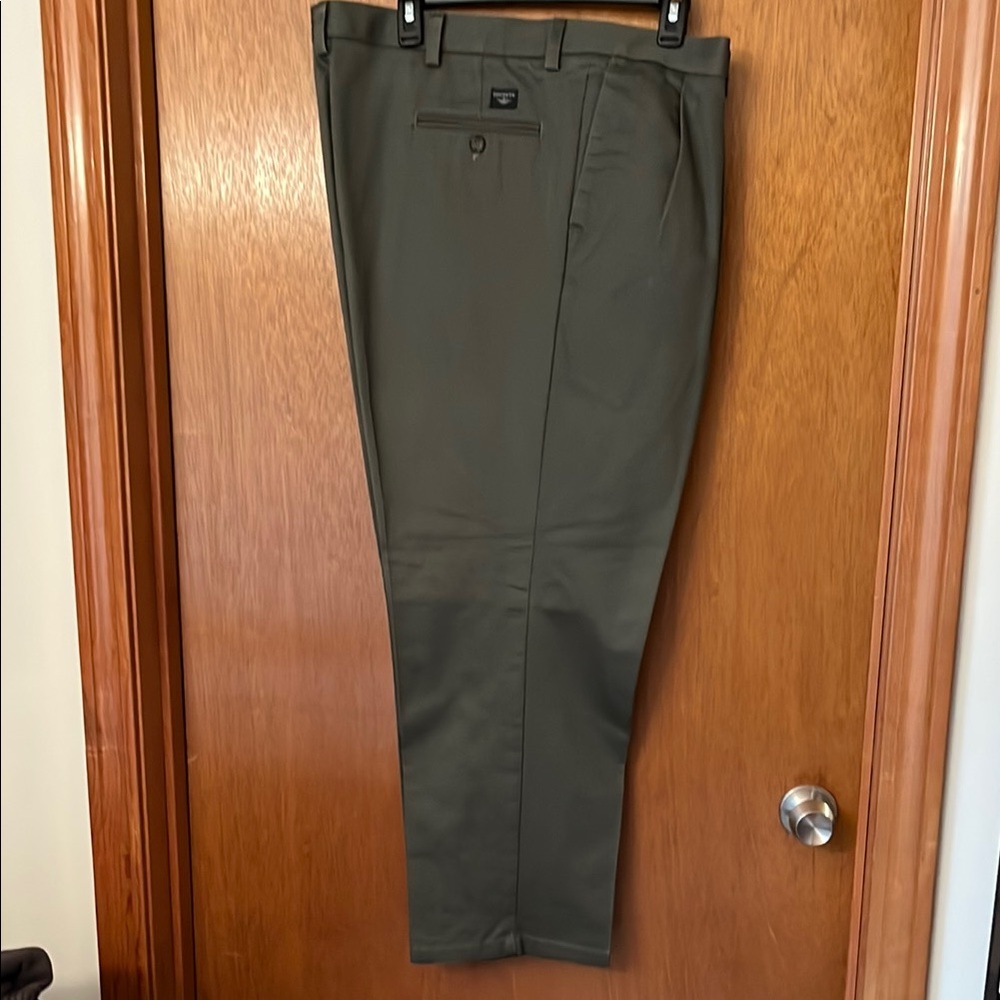 Dockers Men's Casual Pants